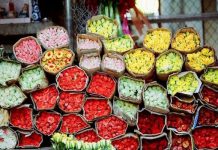 Khám phá chợ hoa Hồ Thị Kỷ